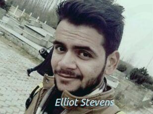 Elliot_Stevens