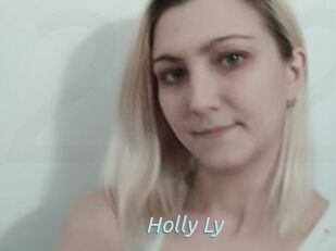 Holly_Ly