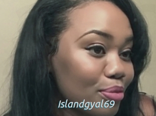 Islandgyal69