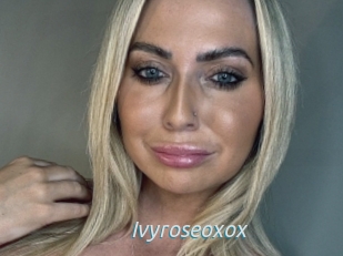 Ivyroseoxox
