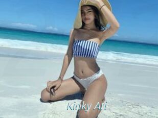 Kinky_Ari