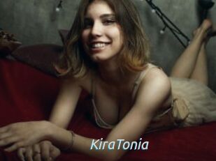 KiraTonia