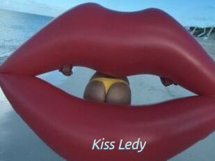 Kiss_Ledy