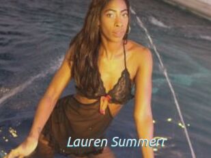 Lauren_Summerr