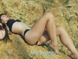 Mia_Rooney