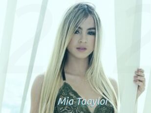 Mia_Taaylor