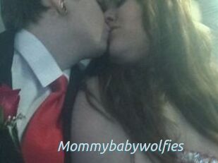 Mommybabywolfies