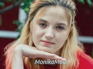 MonikaMour