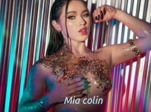 Mia_colin