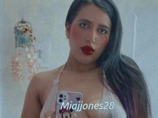 Miajjones28