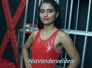 NiaVandervelden