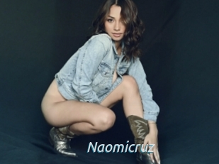 Naomicruz