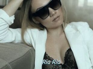 Ria_Ria