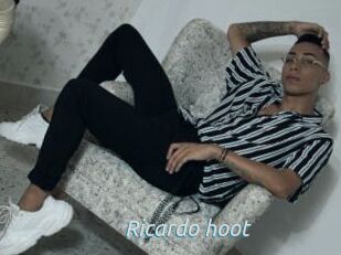 Ricardo_hoot
