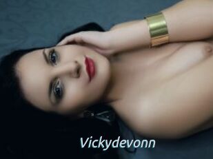 Vickydevonn